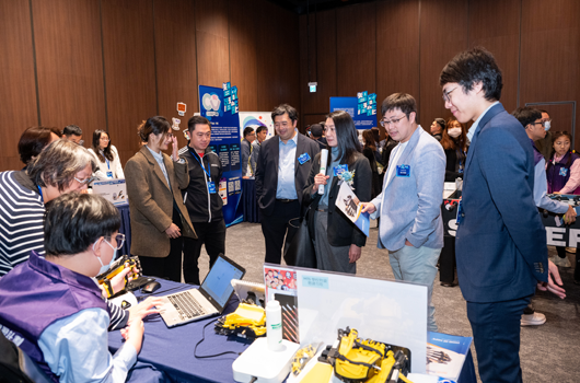 本計劃啟動禮當日的輔助科技器材示範