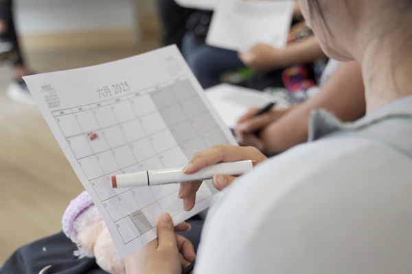 家長在工作坊透過「規劃時間表」了解自己的特質